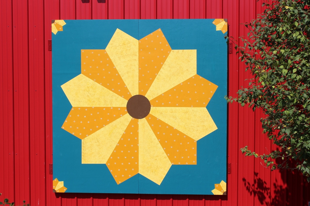 Enter Trail 1, the Stone County Quilt Trail—— sponsored by Wildflower